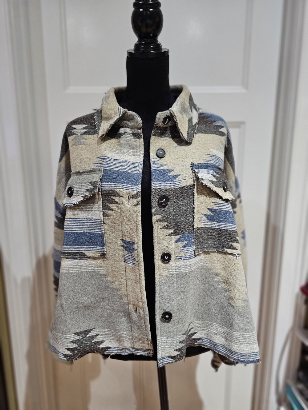 LA MIEL Beige and Blue Aztec-Pattern Utility Shacket, NWT